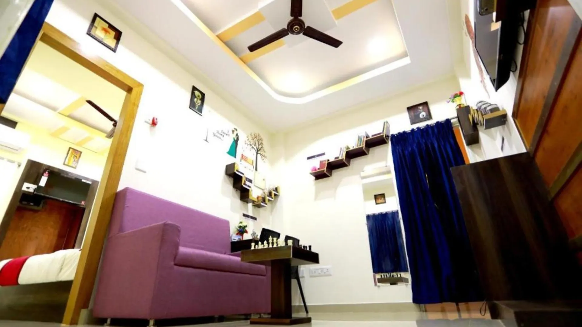 9 Base Cochin Airport Hotel Nedumbassery India